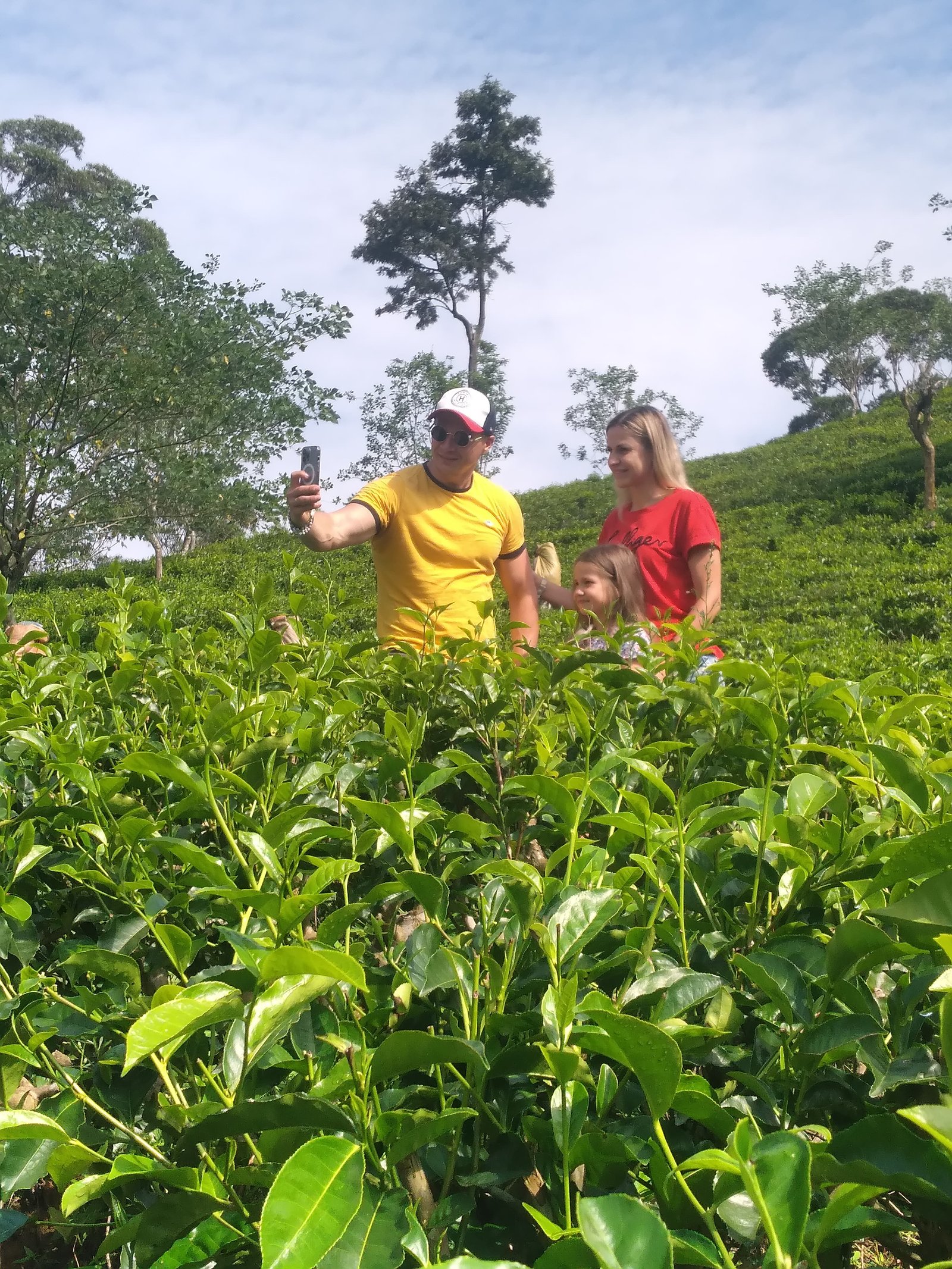 Best and amazing tour guide providers in Sri Lanka!